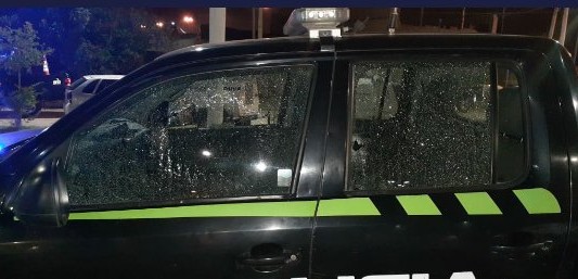 Ráfaga de balas contra un patrullero de Seguridad Vial en Barranquitas