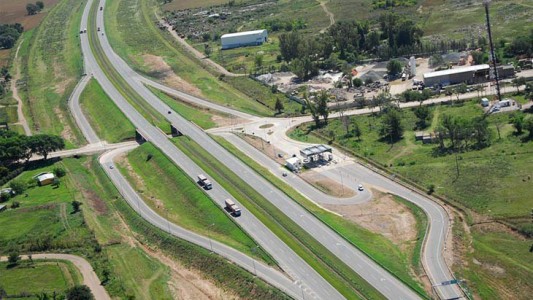 Ya funciona el sistema de tránsito inteligente en la autopista Santa Fe-Rosario