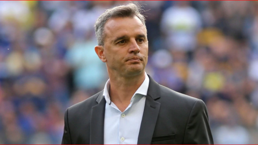 Lavallén acordó su salida de Colón