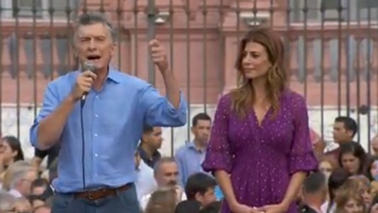 Mauricio Macri se despidió en Plaza de Mayo: "Vamos a ser una oposición constructiva y no destructiva"