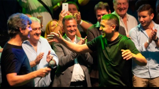 De la mano de Riquelme, el nuevo presidente de Boca es Jorge Amor Ameal