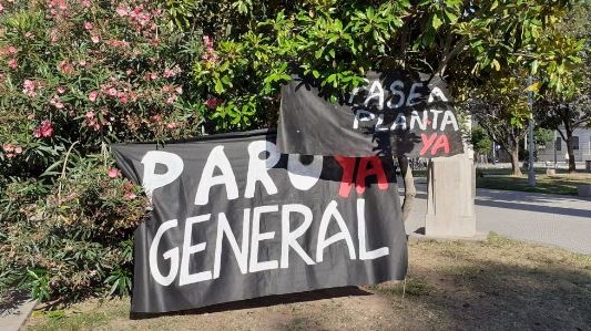 Hacen una vigilia para el pase a planta del Estado
