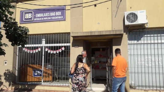 En la madrugada robaron en una papelera del norte de la ciudad