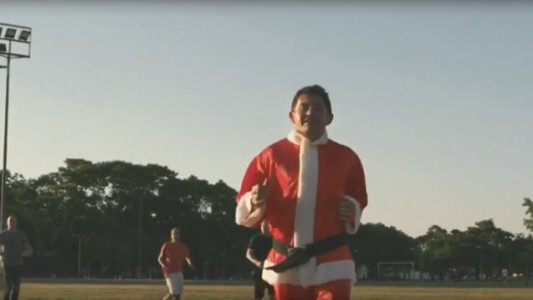 El spot Navideño que hace furor: Musimundo juntó al Pulga Rodríguez y al Chaco Acevedo