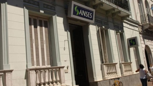 Anses adelantó el pago de bonos para jubilados y pensionados