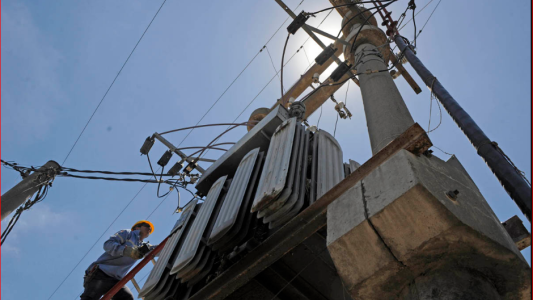 La EPE se sumó al congelamiento de sueldos de los funcionarios