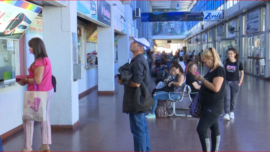 Disminuyó el movimiento turístico en la Terminal de Omnibus
