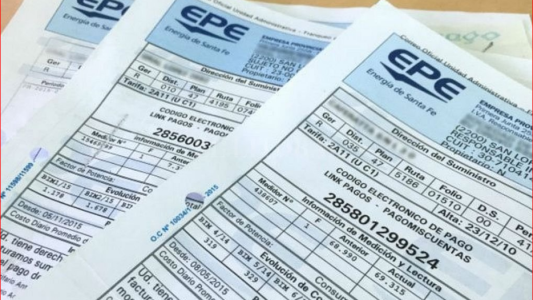 Congelan por 60 días las tarifas de luz, agua y peajes