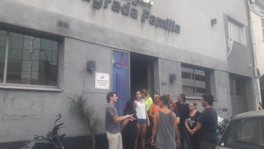 La resistencia de los trabajadores de la clínica Sagrada Familia