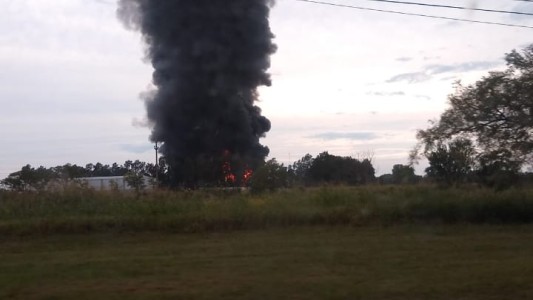 Se incendia un depósito en Recreo: una persona fallecida
