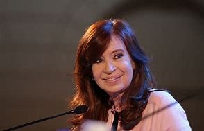 Cristina Kirchner ya no tiene órdenes de detención en su contra