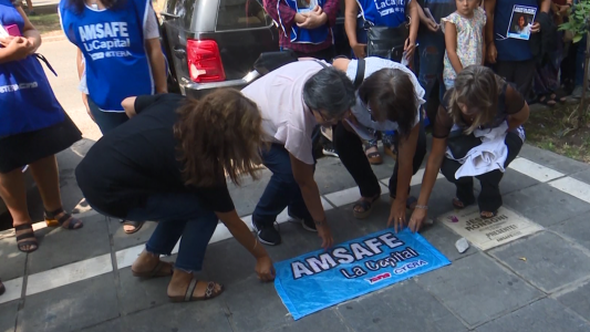 Homenaje de los docentes a Vanesa Castillo