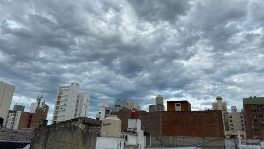 Llegó la lluvia y se mantendrá la inestabilidad en la ciudad que está bajo alerta
