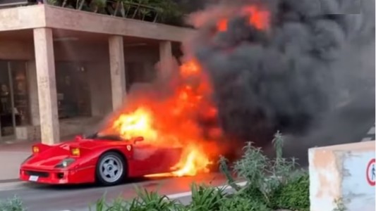 Destrucción total: se incendió una Ferrari de más de US$ 1 millón en plena calle