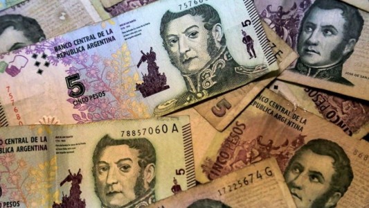Los billetes de 5 pesos llegan a su fin: sólo quedan unos días para poder usarlos en comercios