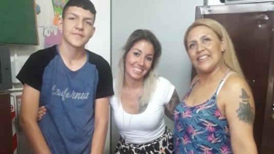 Una docente pidió zapatillas n°49 para un alumno y ayudaron estrellas de básquet