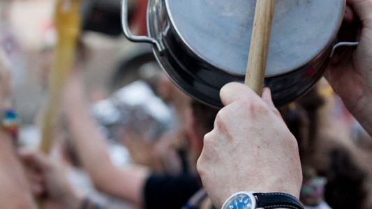 Cada vez más amplia la convocatoria para el 5M: el cacerolazo es a las 20