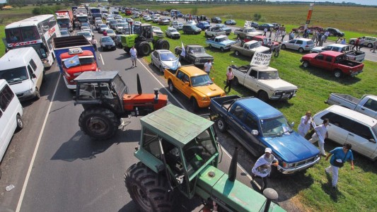 La Mesa de Enlace lanzó un paro de 4 días por la suba de retenciones a la soja