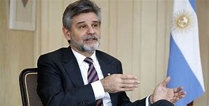 "Hace 187 años la Argentina viene reclamando por Malvinas pero debe ser una política de Estado"