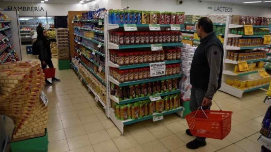 La inflación de febrero fue del 2% y en un año superó el 50%