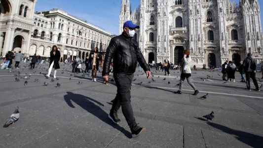 Video: Así restringen en Italia el ingreso a los supermercados por el coronavirus