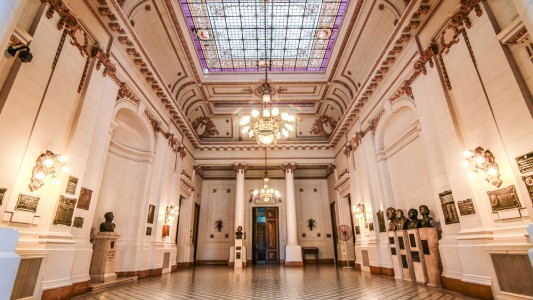 La Cámara de Diputados suspende sesiones especiales y eventos