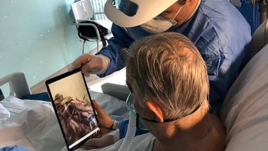 En Italia donan tablets a hospitales para que los pacientes se despidan de sus familias