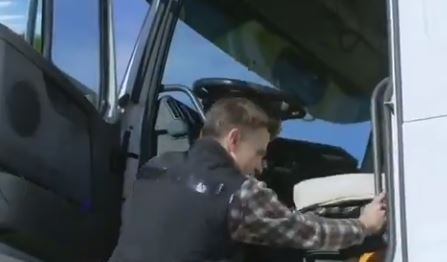 Alberto Fernández les agradeció a los camioneros por su trabajo en la cuarentena