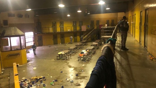 Le dan prisión domiciliaria a un violador para evitar que se enferme de coronavirus en la cárcel