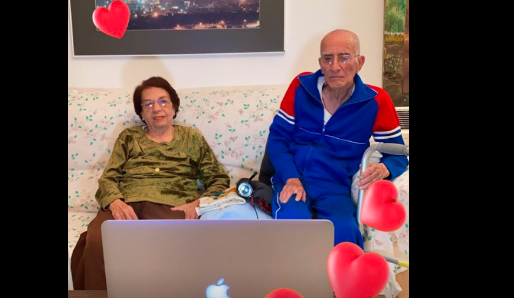 Amor en cuarentena: el marido de 92 años que le tiñe el pelo a su mujer