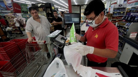 Las ART cubrirán casos de coronavirus cuando el contagio sea "por ejecución" del trabajo