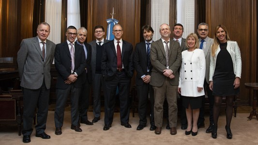 Jueces de la Corte Suprema de la Nación donarán el 25% de su salario