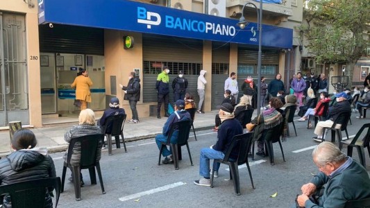 Los bancos de todo el país abiertos para el pago a jubilados y pensionados