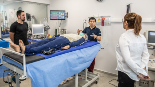 Especialistas de FCM-UNL capacitan a personal del Servicio 107