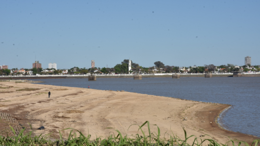 Detuvieron a un hombre que practicaba surf en la Laguna Setúbal