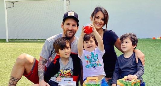 La tierna postal de la familia Messi por las Pascuas y en plena cuarentena por coronavirus