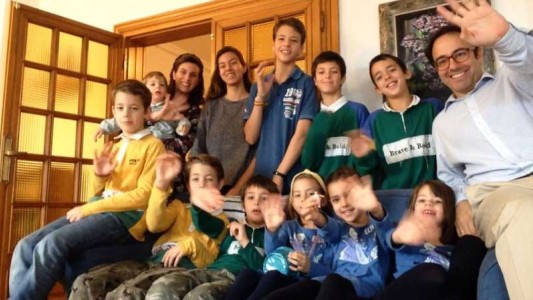 España: la historia de la enfermera, su marido y sus 11 hijos, todos con coronavirus