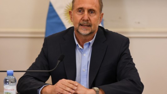 Perotti: "Barbijo social para que nos cubra la nariz, la boca y el mentón”