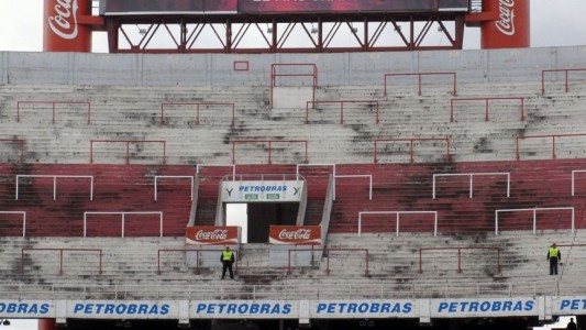 El fútbol se jugará sin público hasta fin de año