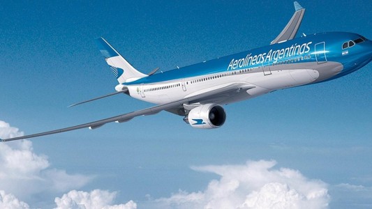 Lima, Cancún, Punta Cana y Madrid: los próximos vuelos especiales de Aerolíneas