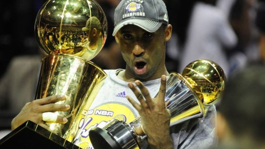 Empiezan a subastar decenas de objetos de Kobe Bryant