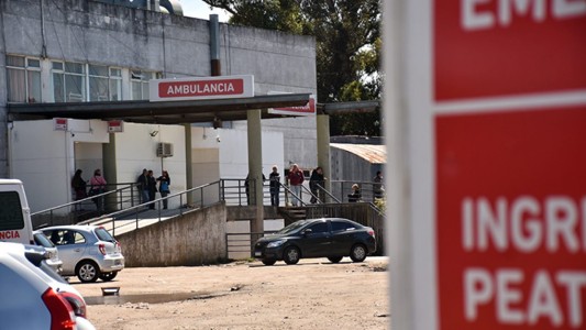 Tiene Alzheimer, atacó a su mujer, se cortó el cuello y está grave