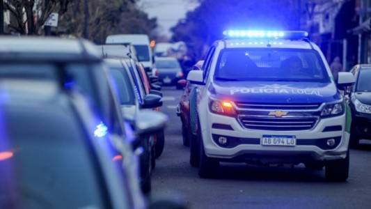 Robo en manada en La Plata: diez ladrones saquearon una casa y escaparon a los tiros