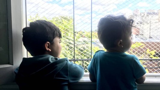 Autorizan traslado de niños de padres separados al domicilio del otro cónyuge una vez por semana