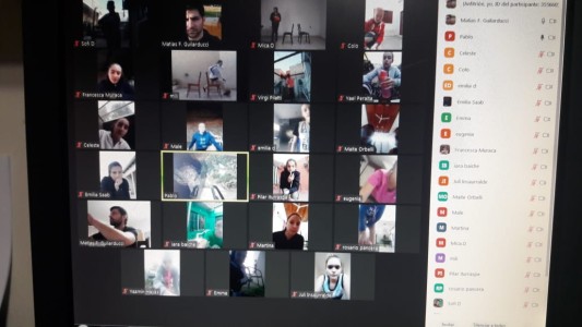 Alma Juniors y Santa Rosa unidos en una práctica virtual de básquet femenino