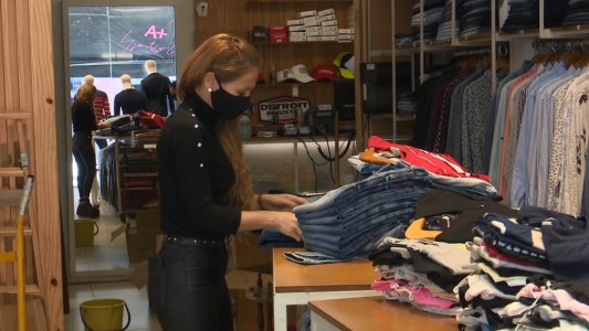 El comercio se adapta a un nuevo sistema de atención al público