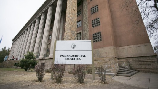 Mendoza: falso abogado que trabajó en Seguridad y el Senado deberá devolver sueldos de 5 años