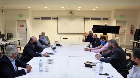 José Corral: “Le llevamos al Gobernador la propuesta de autorizar el uso del espacio público”