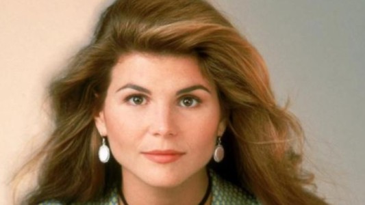 Otra actriz va presa por pagar sobornos para que sus hijas entren en una universidad