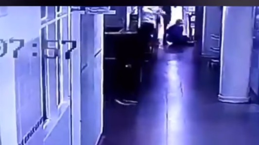 Video: golpeó a la médica que dispuso su aislamiento por sospecha de coronavirus